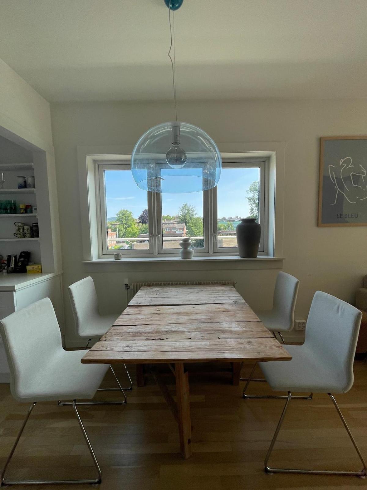 - Center - Spacious Floor With Big Private Balcony Oslo